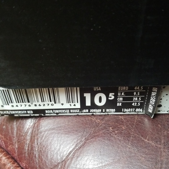 Air Jordan 5 Retro Satin Black/University Red - Picture 3 of 4